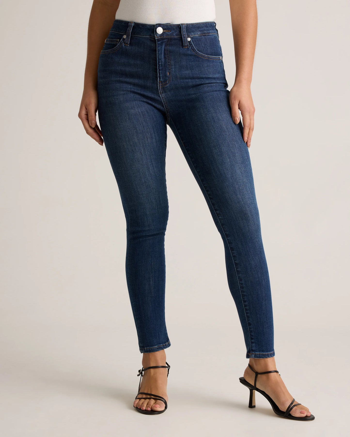 Bella Stretch Skinny Jeans - 24 / Black