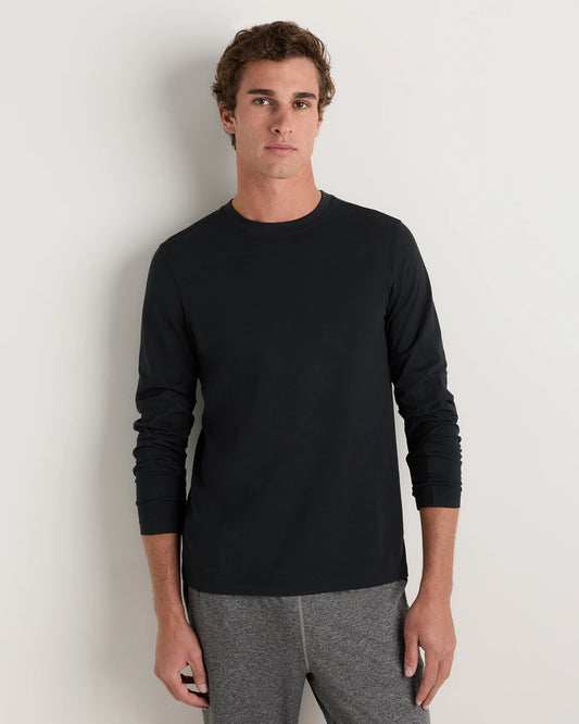 Studio Performance Long Sleeve Tee - S / Black
