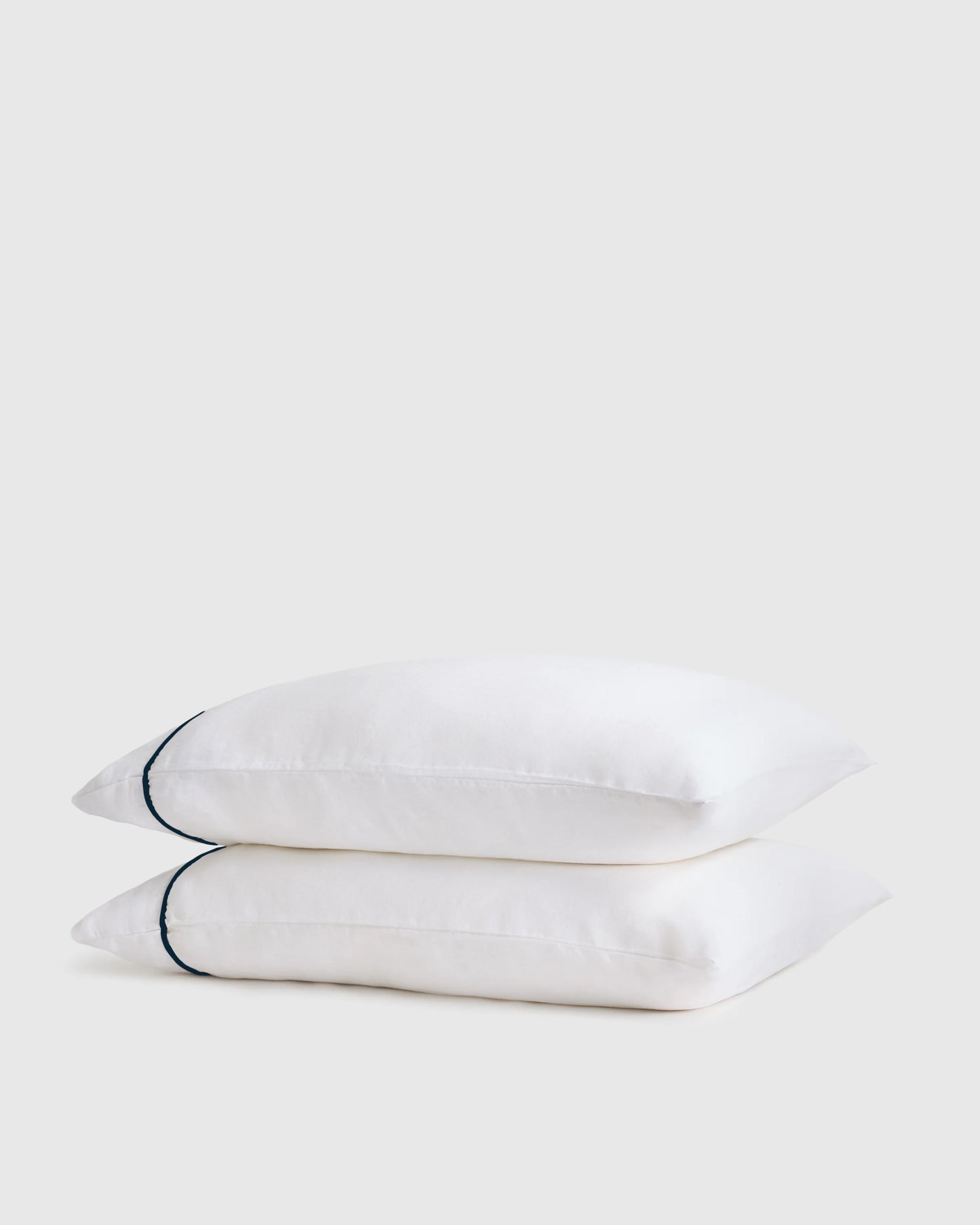 European Linen Piped Pillowcase Set - Standard / White/Cherry