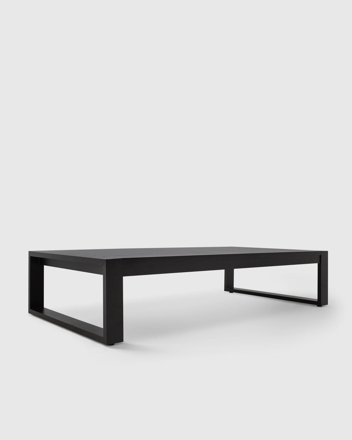 Linear Aluminum Outdoor Coffee Table - One Size / Dark Charcoal