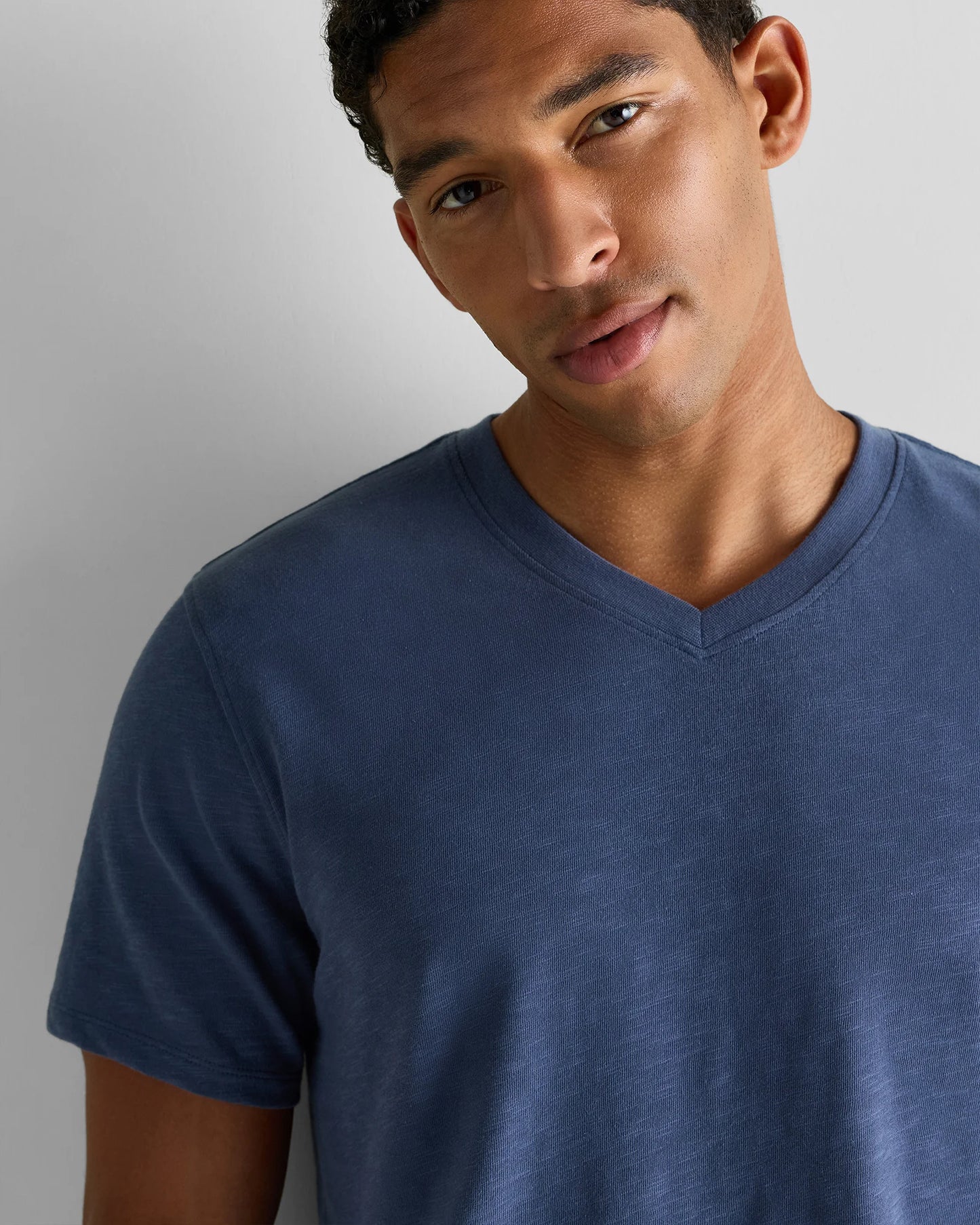 100% Organic Cotton Slub V-Neck Tee - S / Heather Grey