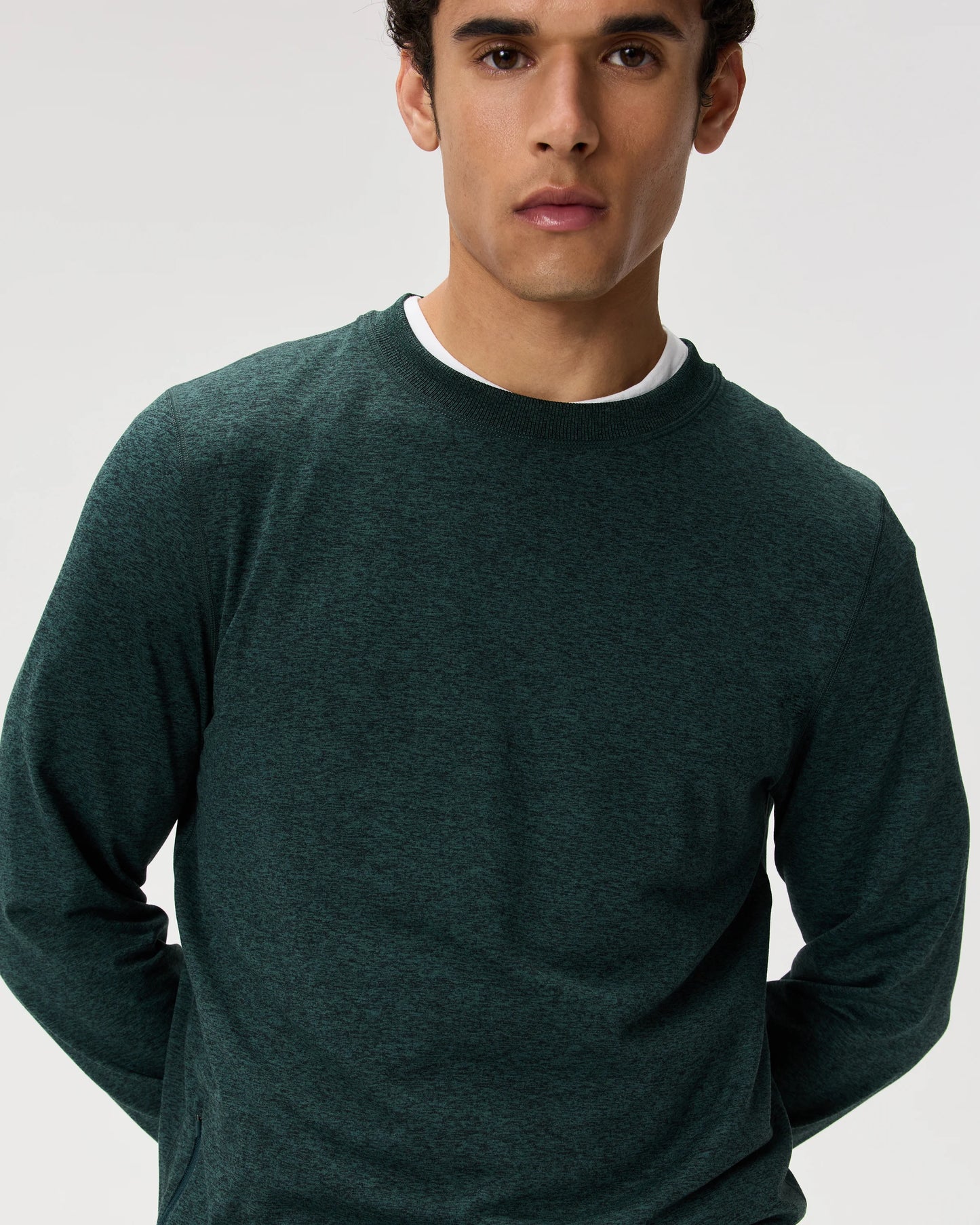 Flowknit Performance Crew Sweatshirt - S / Solid Chalk