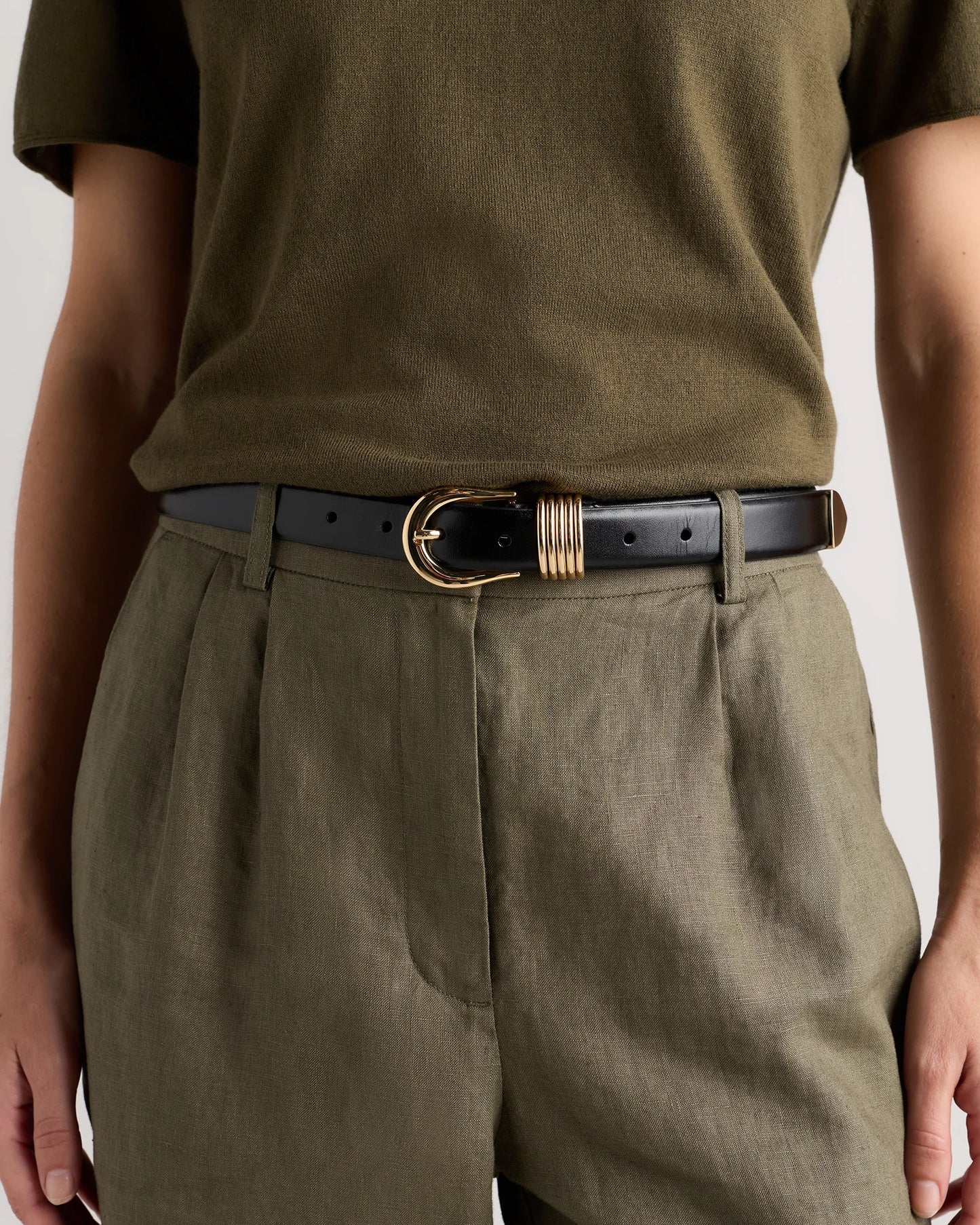 Daphne European Leather Multi Keeper Belt - XS / Black/Gold