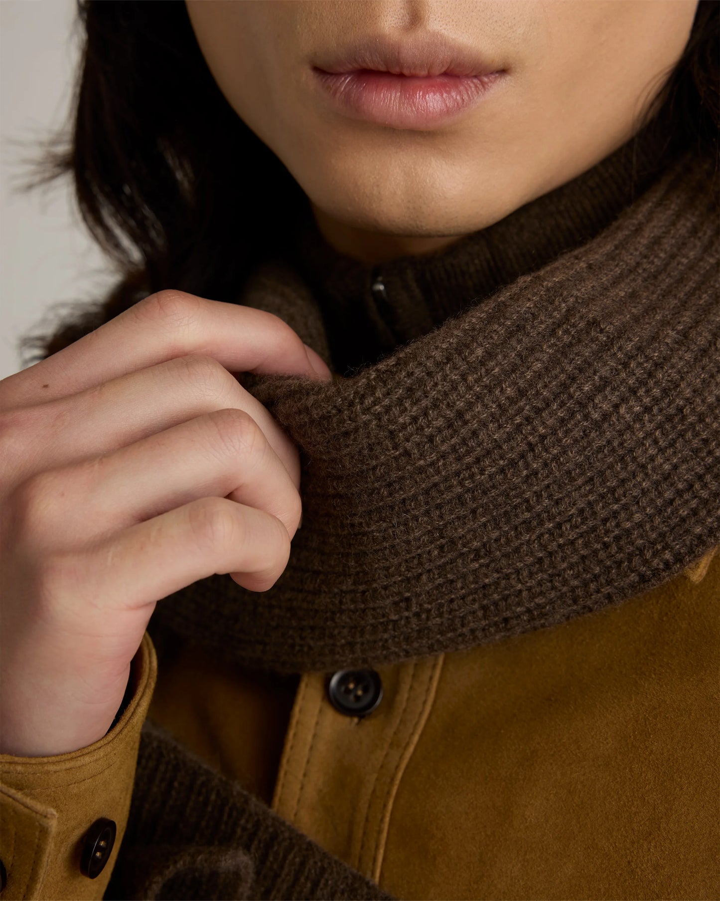 Mongolian Cashmere Ribbed Scarf - One Size / Brown