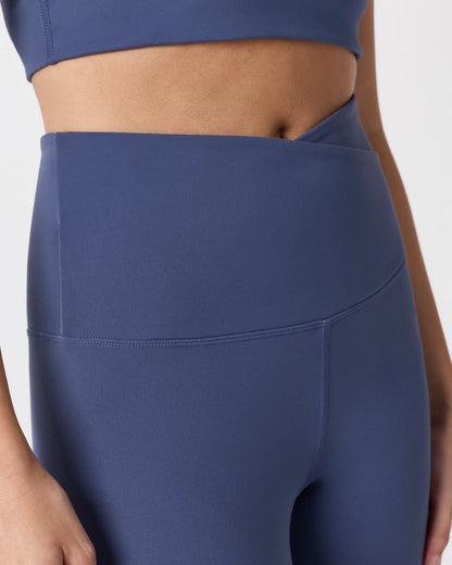 Ultra-Form High-Rise Crossover Legging - XS / Dark Coal