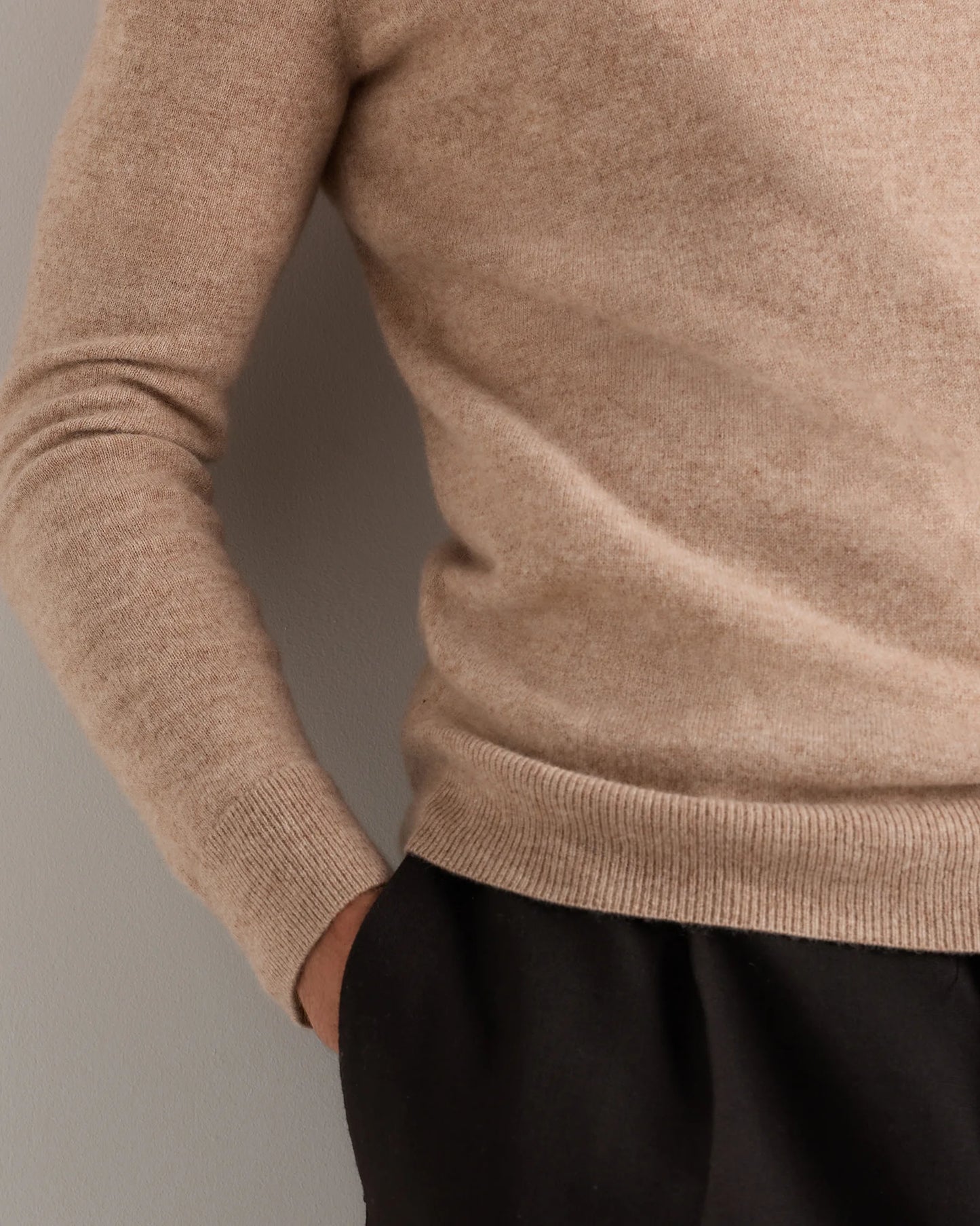 Mongolian Cashmere V-Neck Sweater - S / Oatmeal