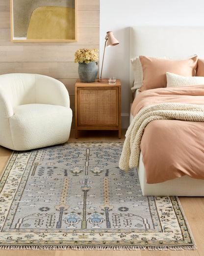 Reed Hand-Knotted Wool Rug - 5' x 8' / Light Grey