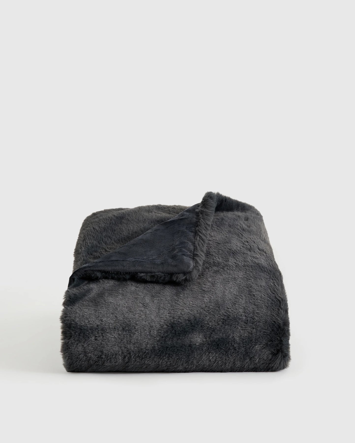 Luxury Faux Fur Throw - 50x60 / Champagne