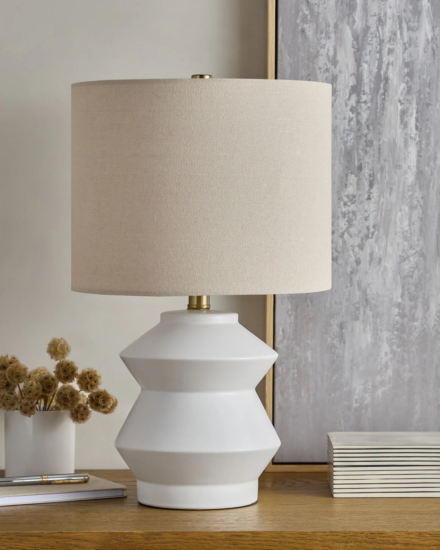 Geometric Ceramic Table Lamp - One Size / White