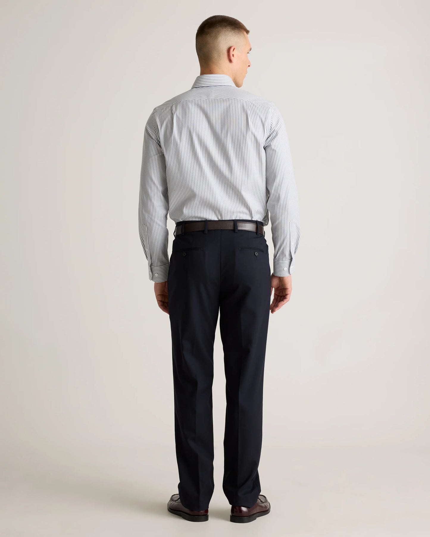 Organic Cotton Oxford Non-Iron Dress Shirt - S / Bold Black