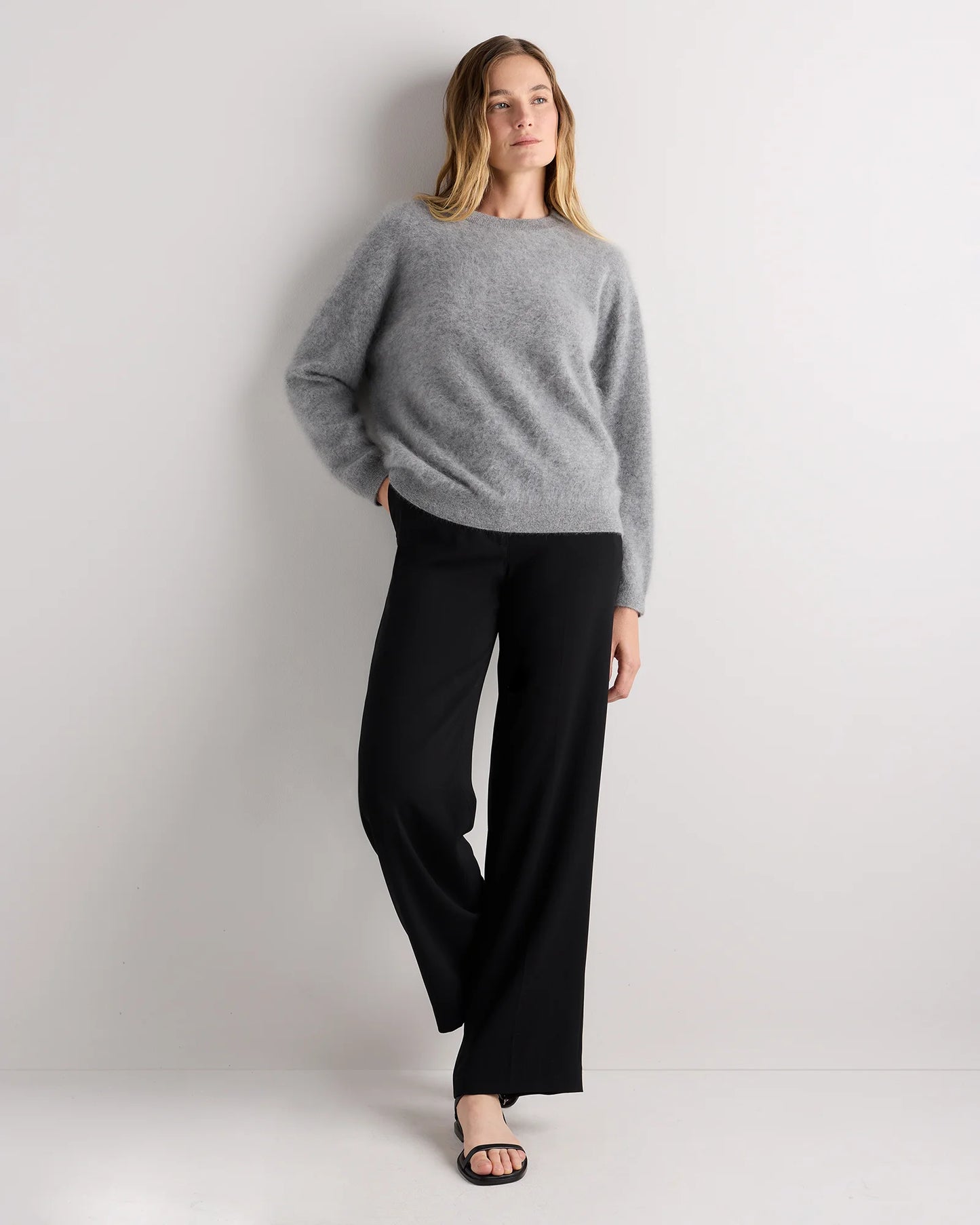 Brushed Cashmere Oversized Crewneck Sweater - XS / Heather Grey