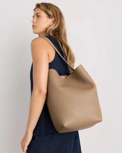 Penelope Large Shoulder Bag - One Size / Warm Taupe