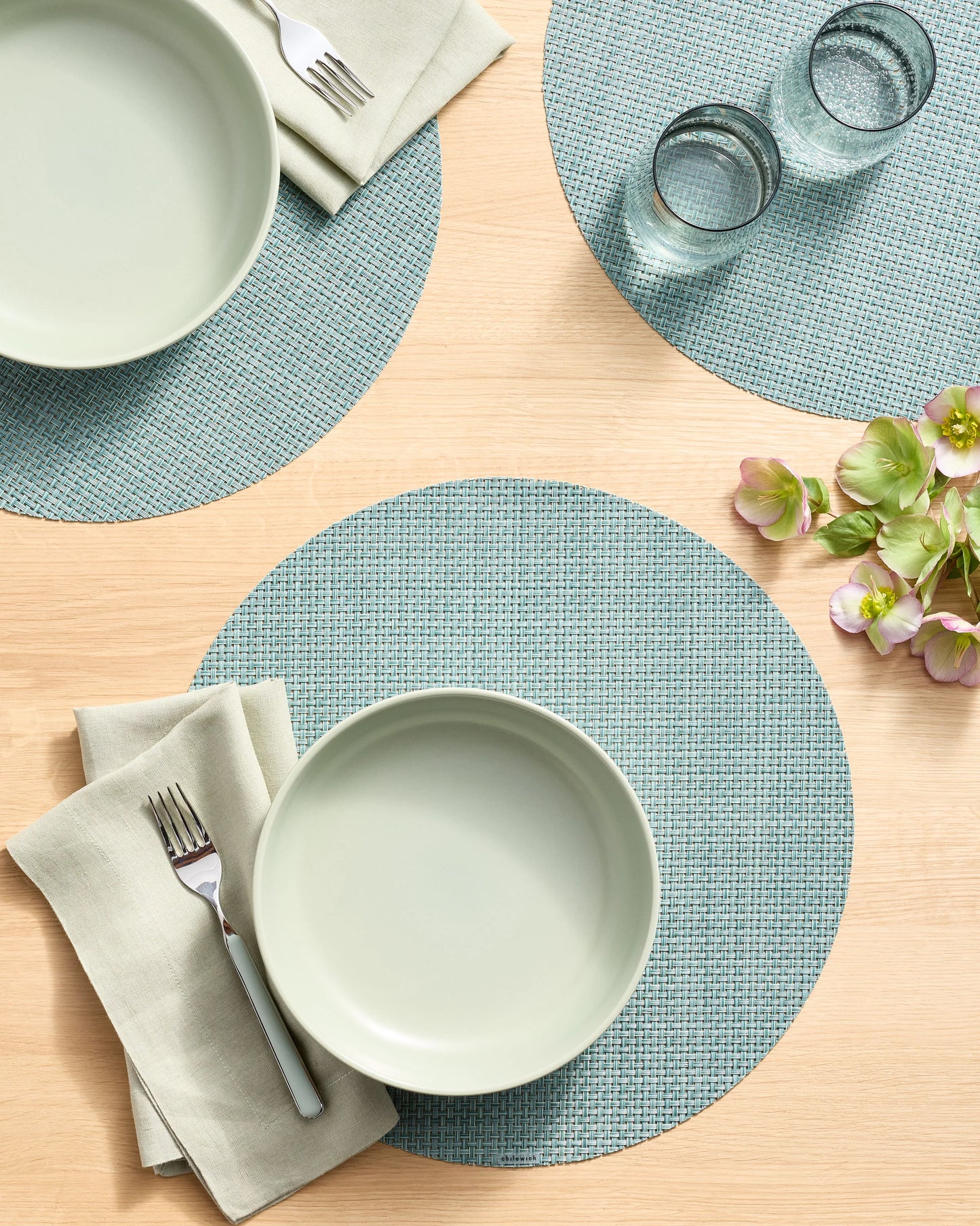 Basketweave Easy-Care Round Placemat, Set of 4 by Chilewich - One Size / Celadon