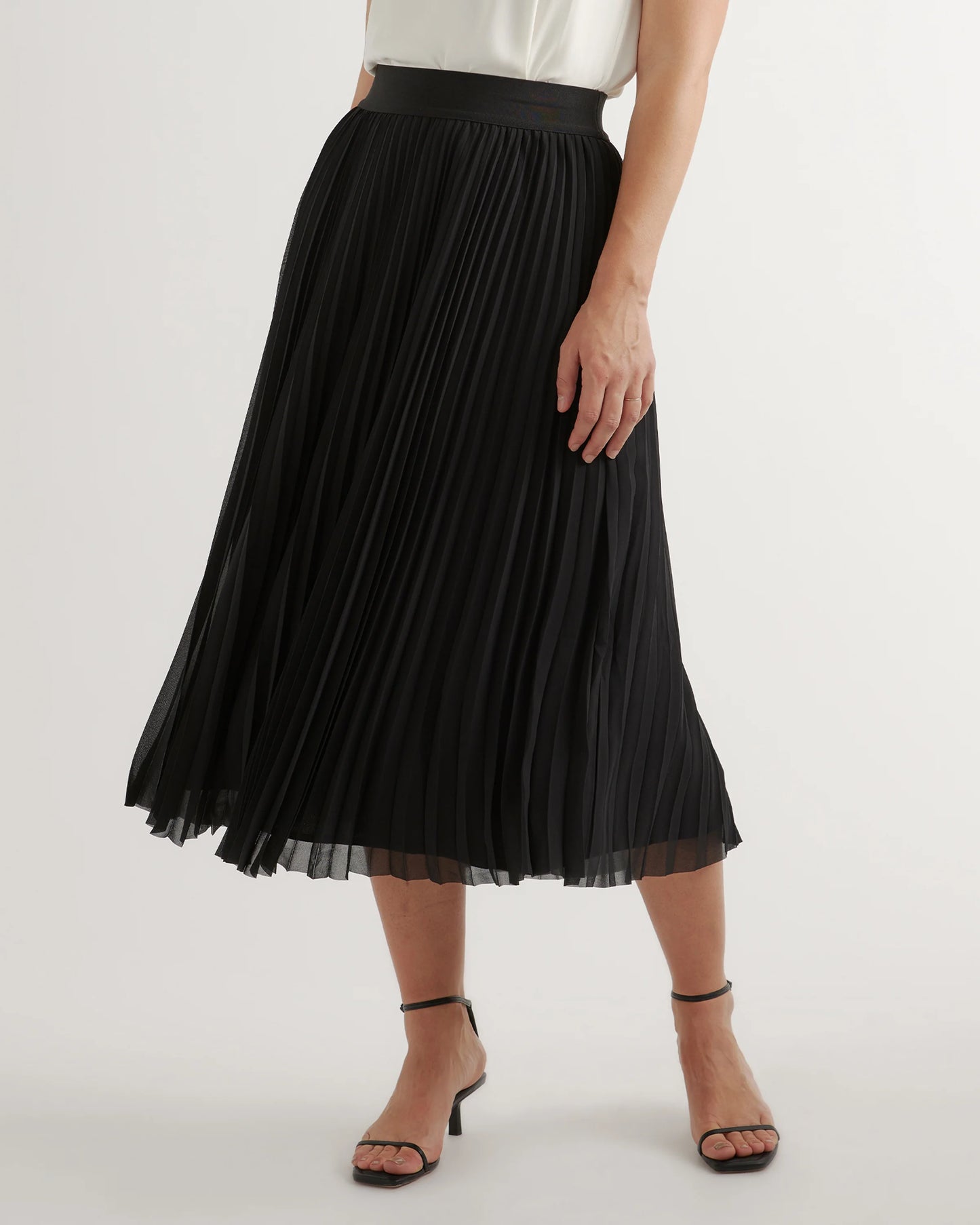 Chiffon Pleated Midi Skirt - XS / Black
