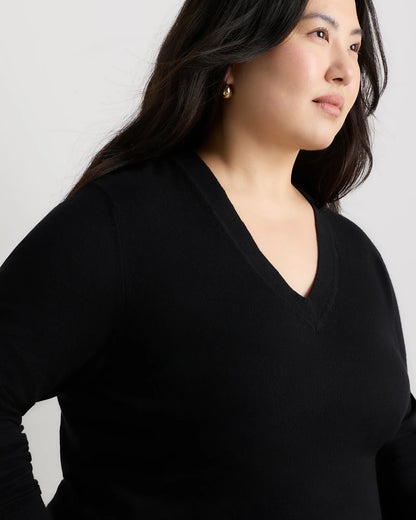 Lightweight Cotton Cashmere V-Neck Sweater - 1X / Black
