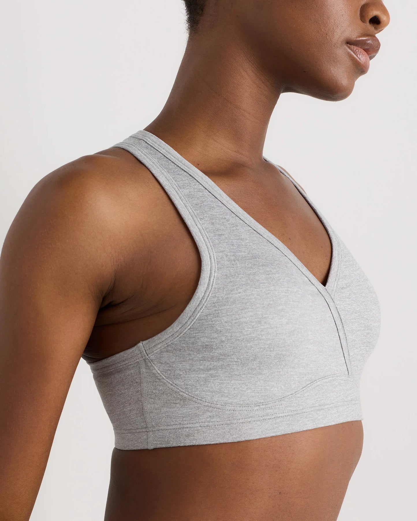 Ultra-Soft V-Neck Racerback Bra - XS / Heather Black