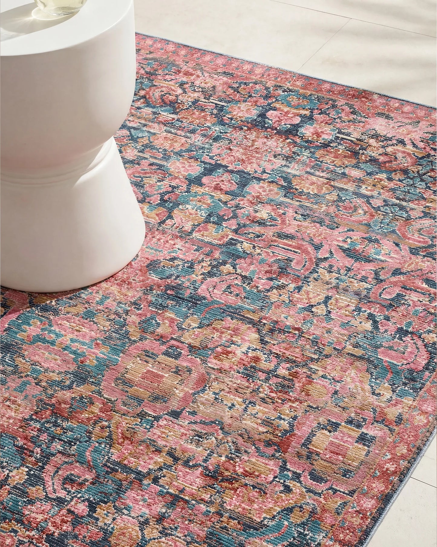 Arden Indoor/Outdoor Rug - 2'6" x 4' / Pink