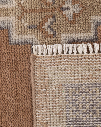 Chloe Hand-Knotted Wool Rug - 5' x 8' / Cognac