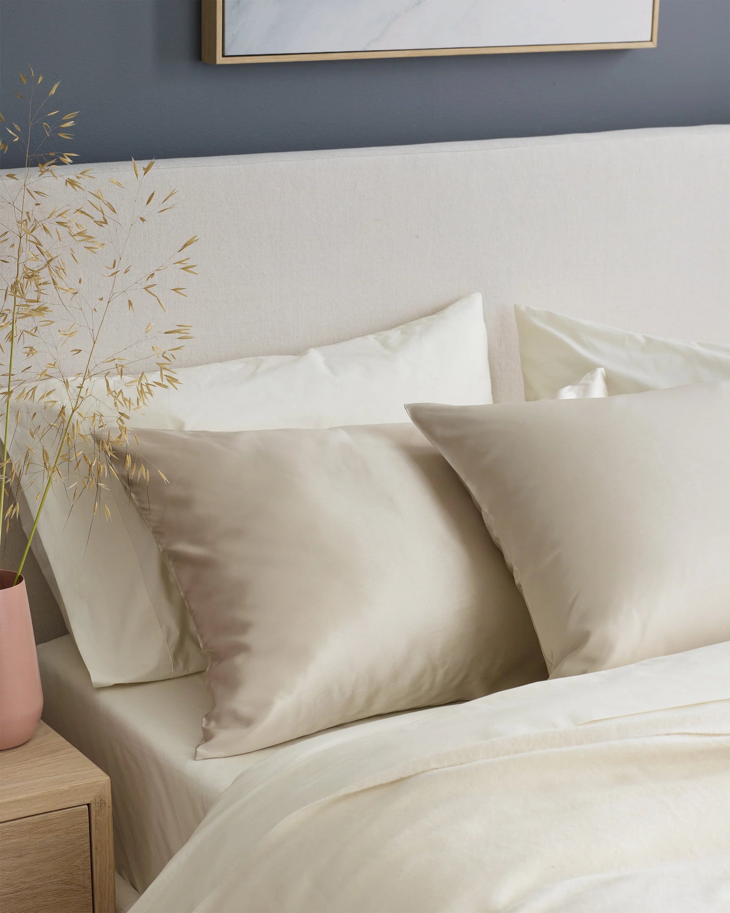 100% Mulberry Silk Pillowcase - Standard / White
