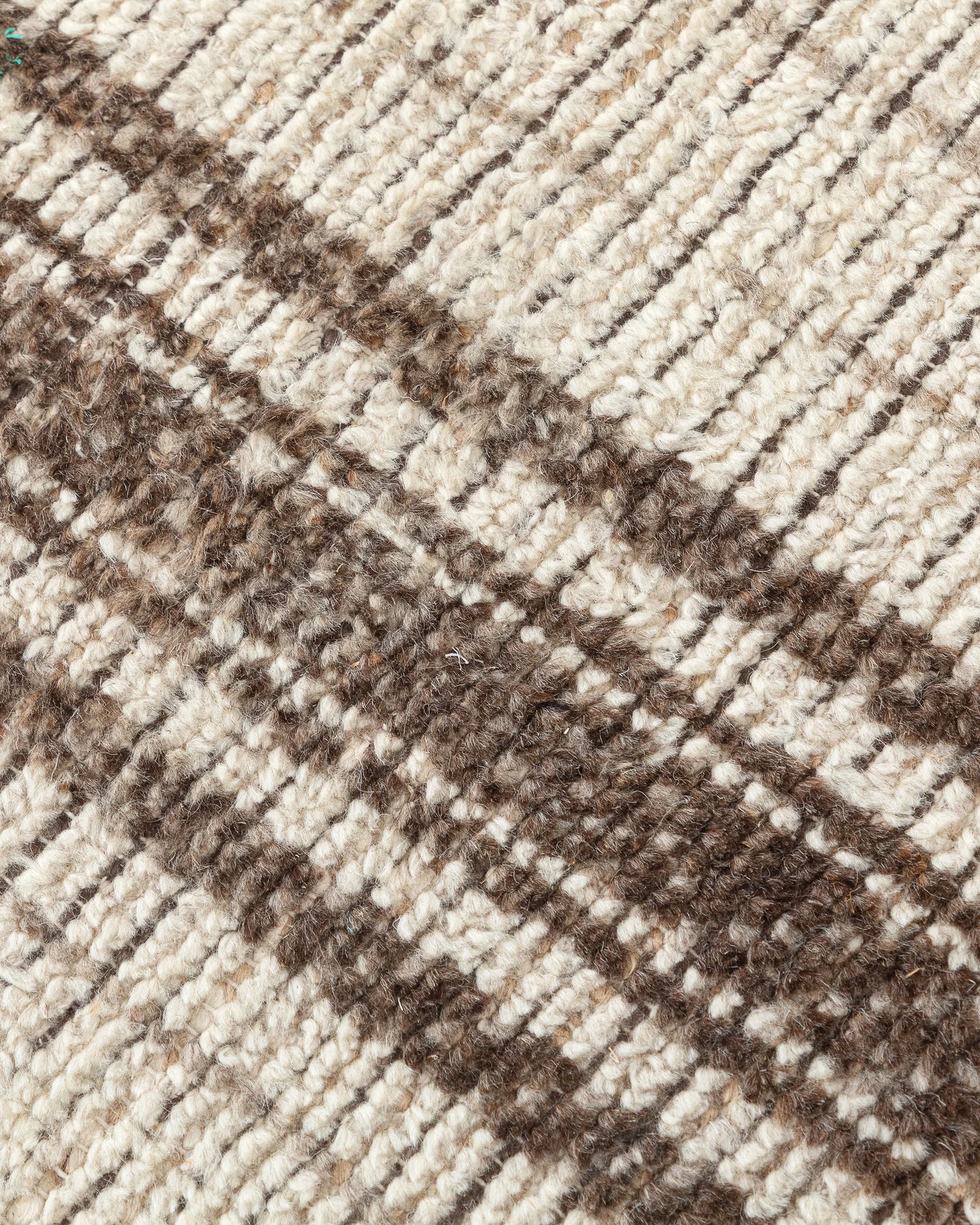 Nahla Hand-Knotted Wool Rug - 5' x 8' / Beige