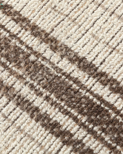 Nahla Hand-Knotted Wool Rug - 5' x 8' / Beige