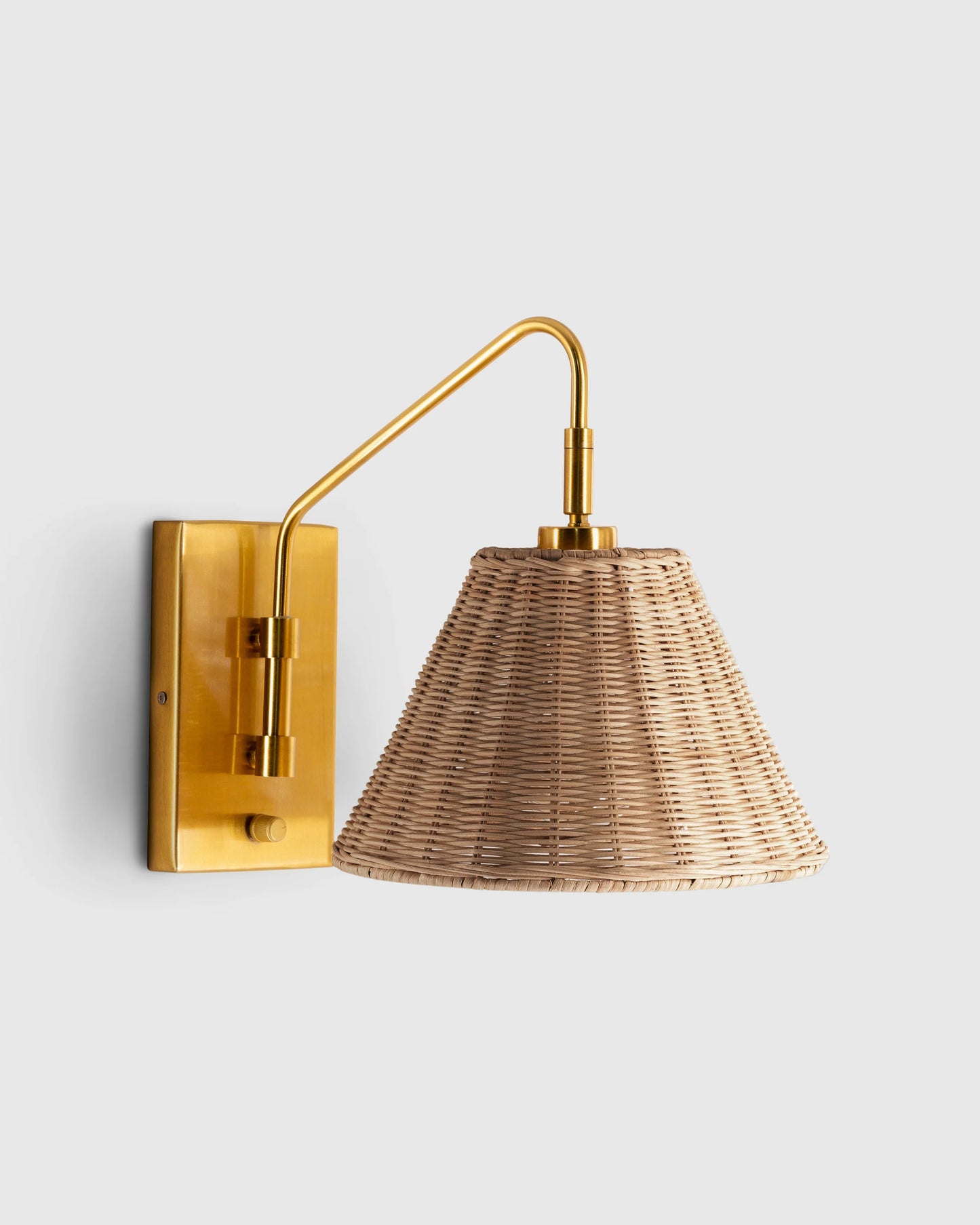 Articulating Sconce with Rattan Shade - One Size / Brass