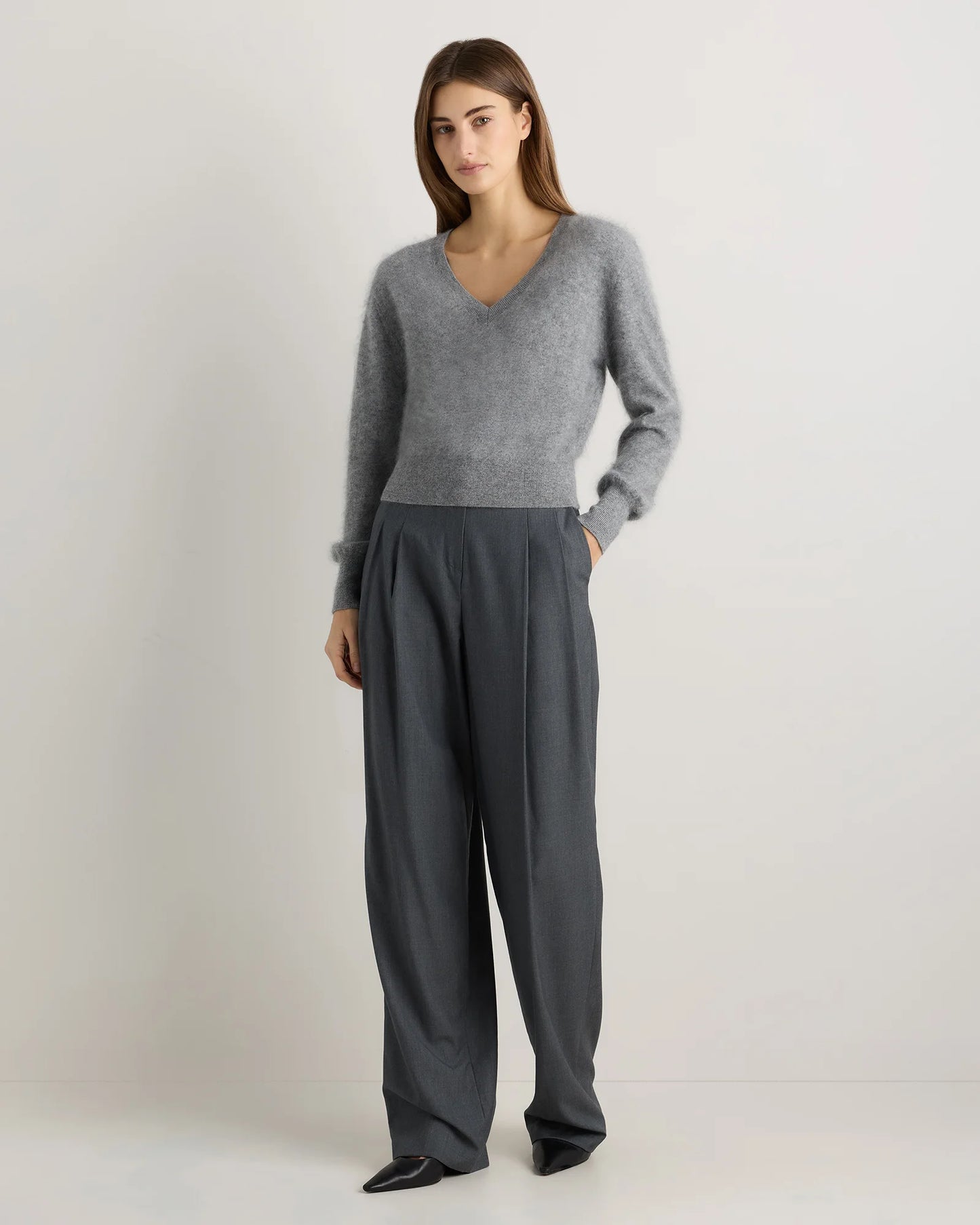 Brushed Cashmere Shrunken V-Neck Sweater - XS / Heather Grey