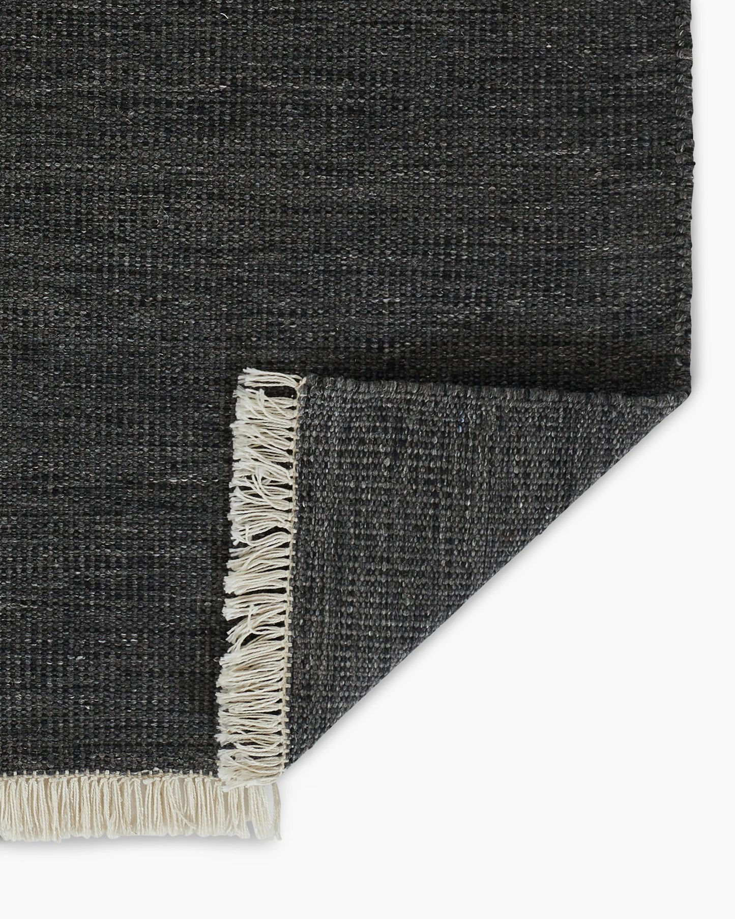 Sloane Indoor/Outdoor Rug - 5' x 8' / Silver