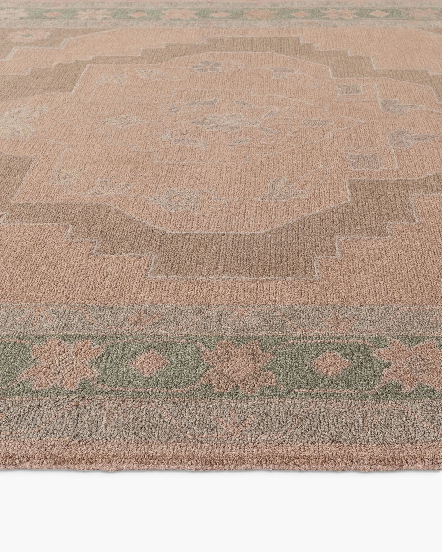 Ami Wool Rug - 5' x 8' / Soft Blush