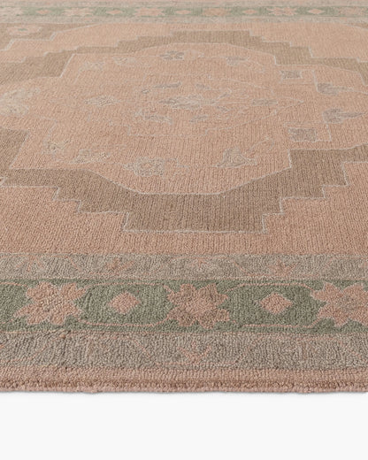 Ami Wool Rug - 5' x 8' / Soft Blush