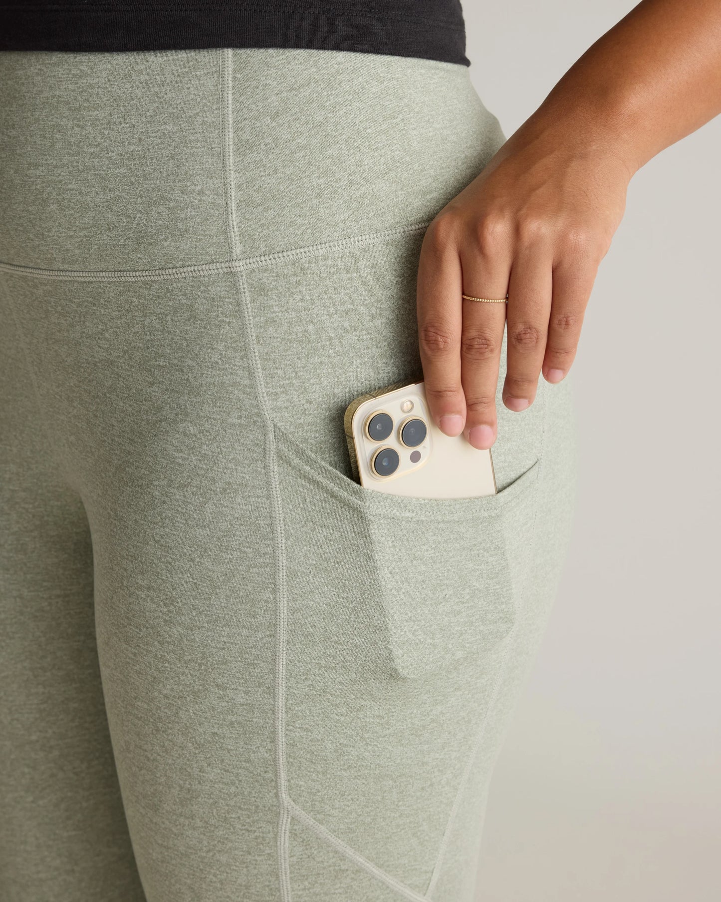 Ultra-Soft High-Rise Pocket Legging - XS / Heather Espresso
