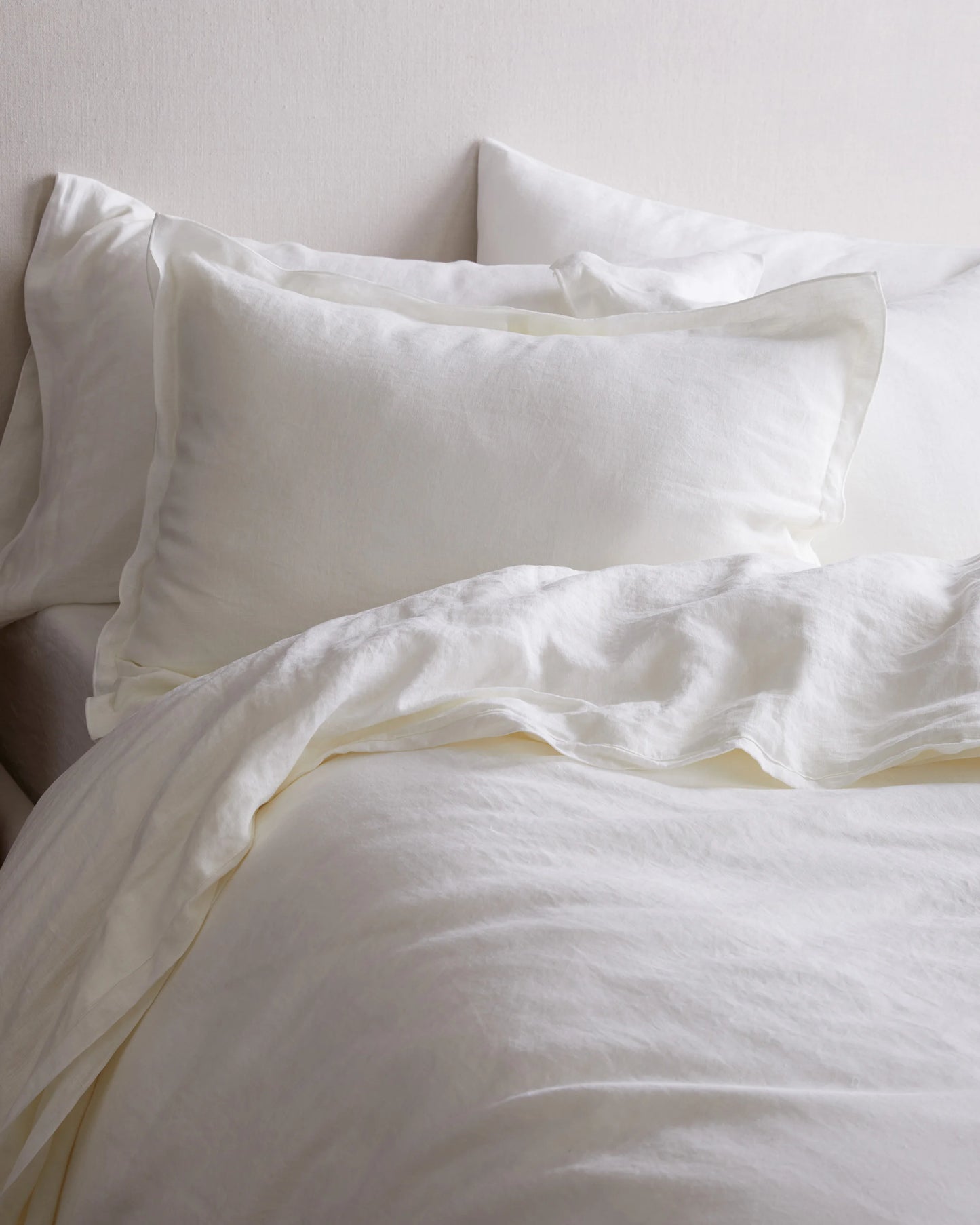 European Linen Double Embroidered Edge Sham Set - Standard / White with Black Embroidery