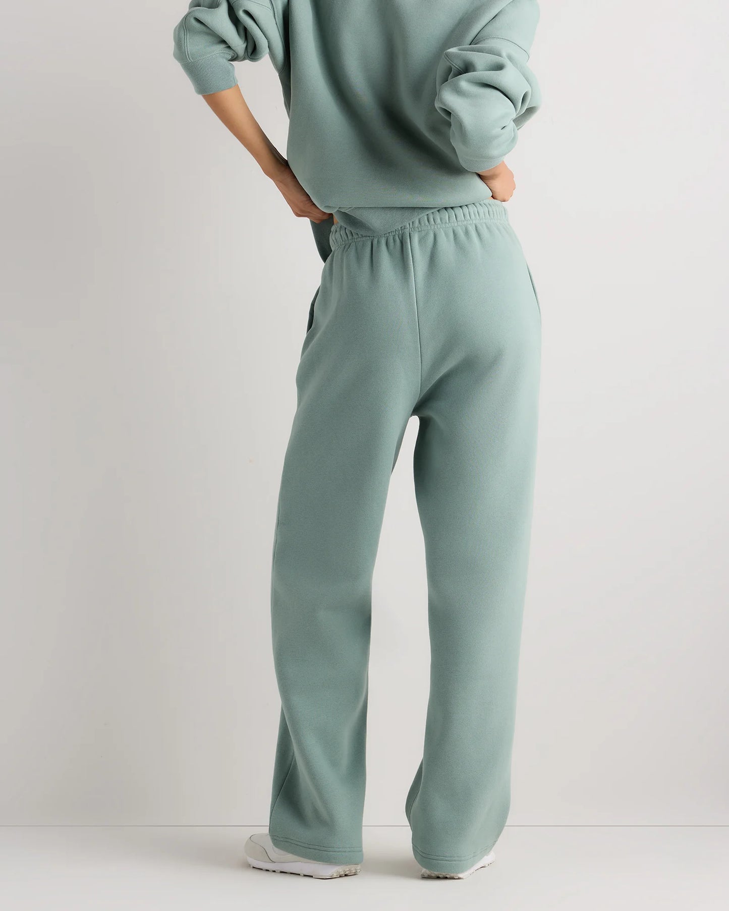 Everyday Fleece Straight Leg Sweatpants - XS / Coastal Sage