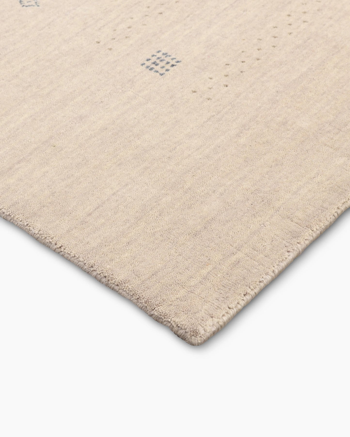 Dakota Hand-Loomed Wool Rug - 4' x 6' / Ivory