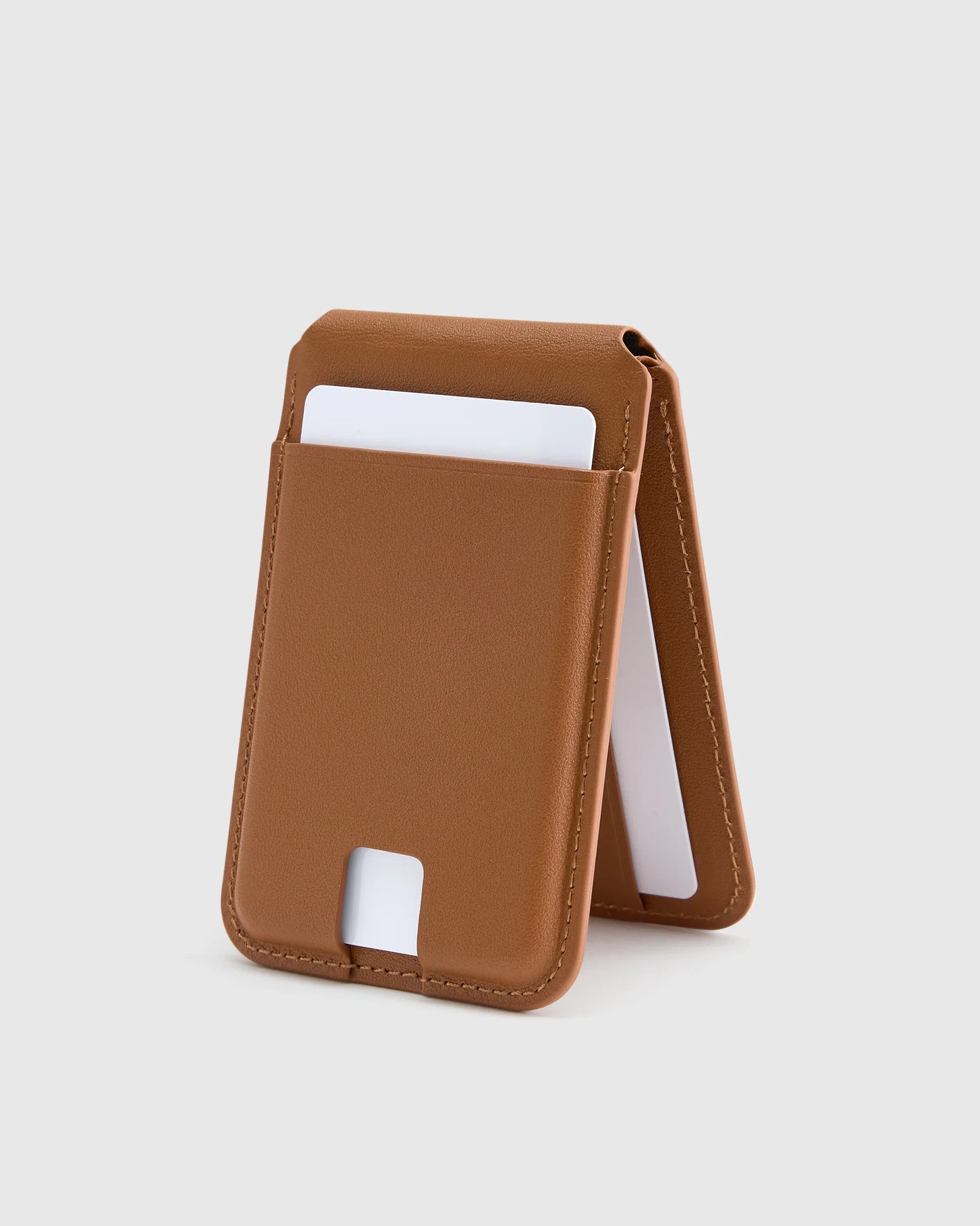 Leather MagSafe Wallet & Phone Stand - One Size / Cognac