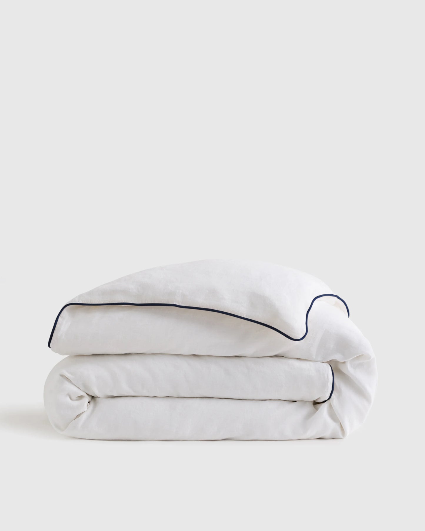 European Linen Piped Duvet Cover - Twin / White/Cherry