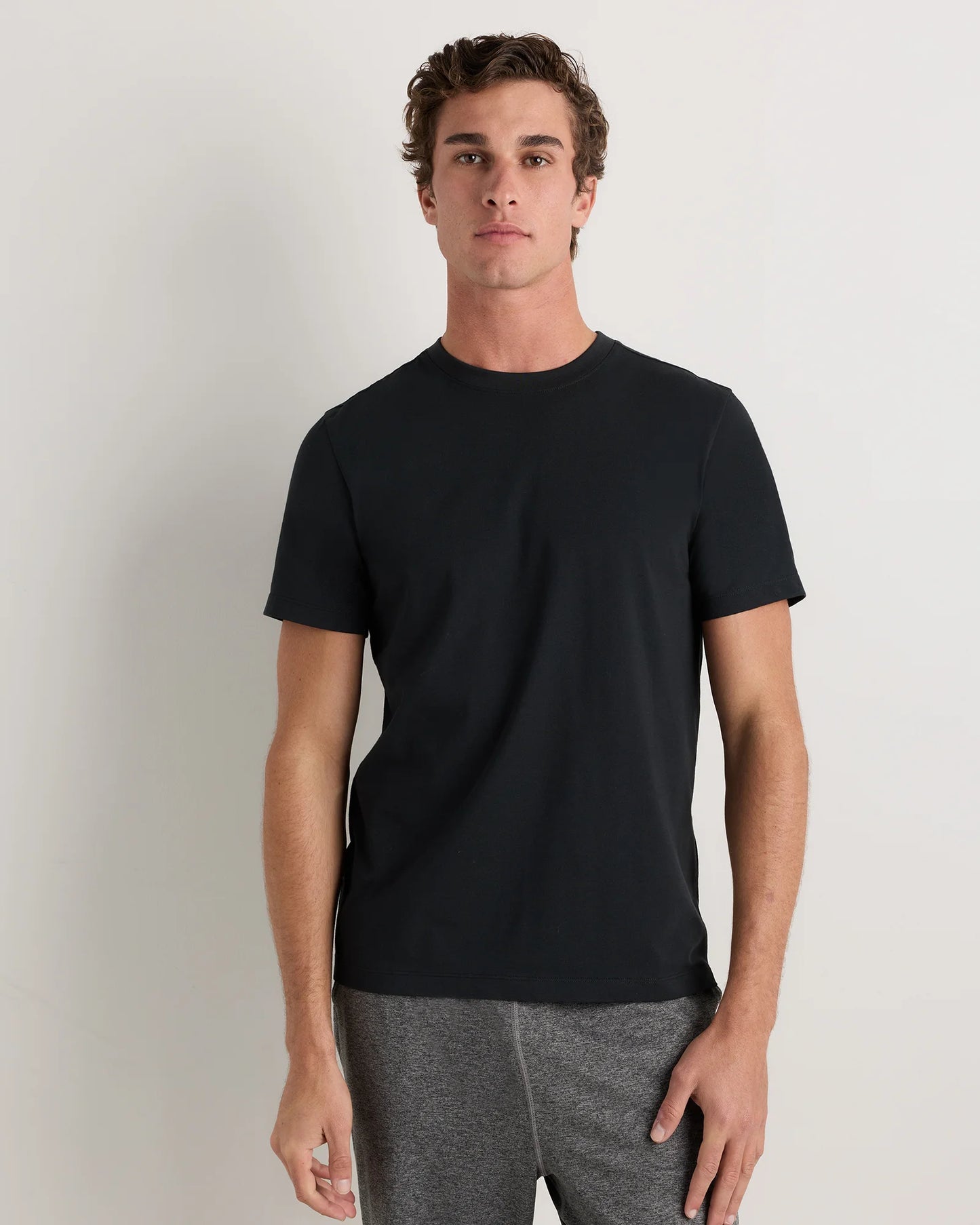 Studio Performance Tee - S / Black