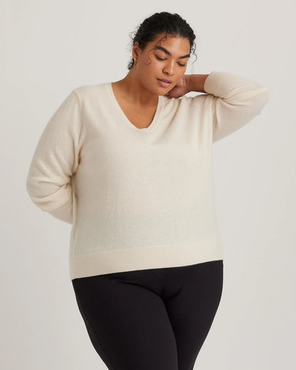 Mongolian Cashmere V-Neck Sweater - 1X / Heather Vintage Pink