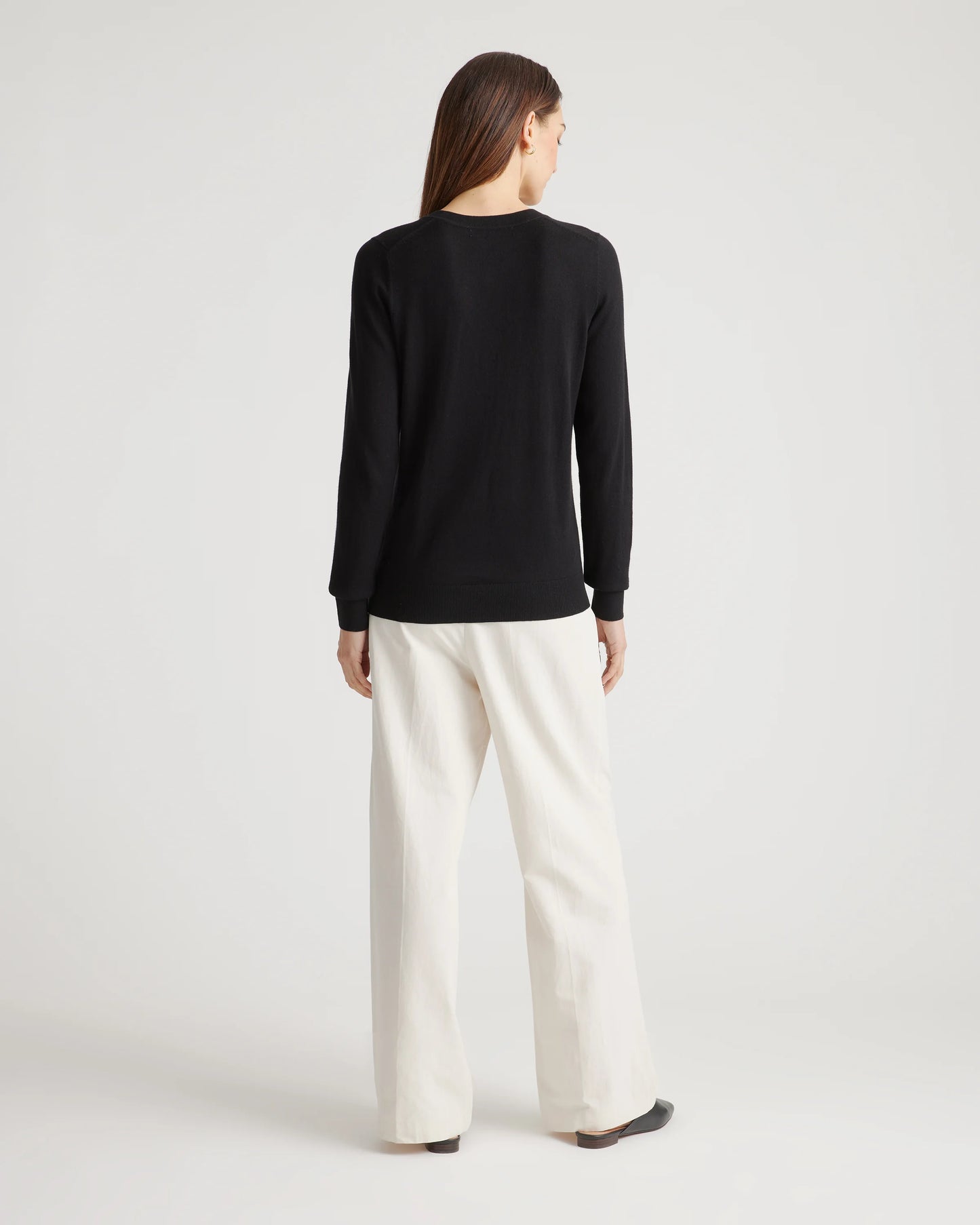 Lightweight Cotton Cashmere V-Neck Sweater - XS / Sugar Stone