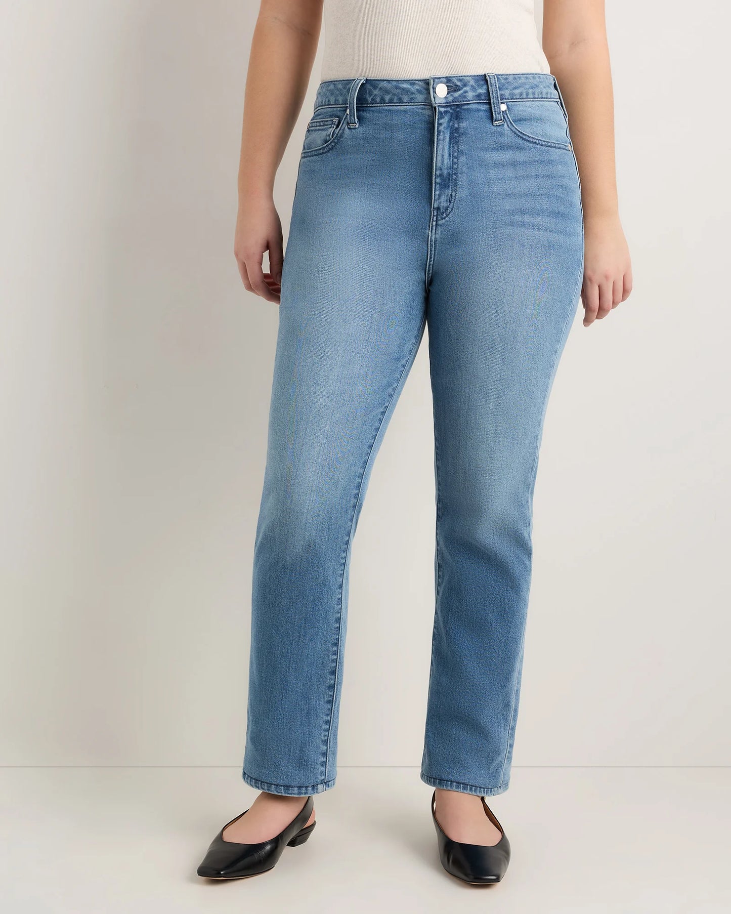 Curvy Bella Stretch Straight Jeans - 24 / Black