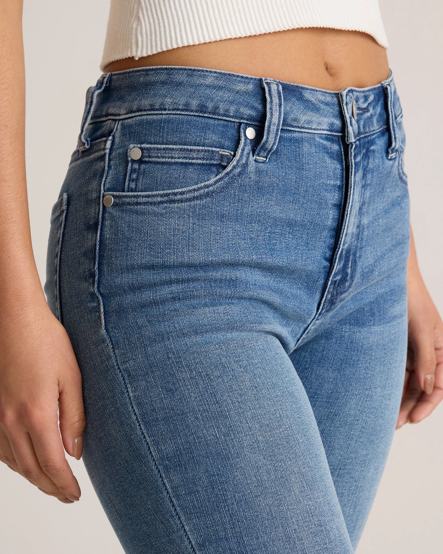 Bella Stretch Skinny Jeans - 24 / Black