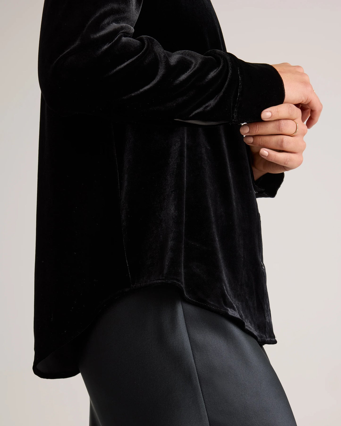 Stretch Silk Velvet Long Sleeve Shirt - XS / Dogwood