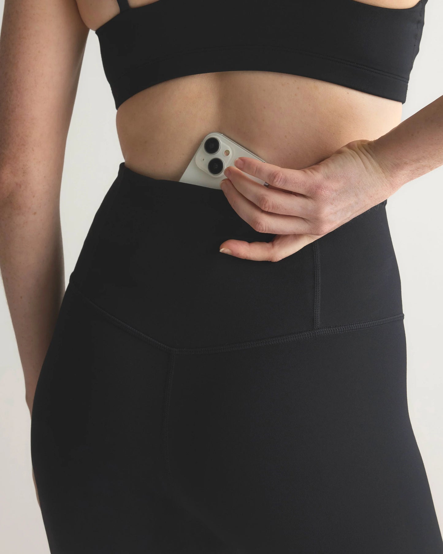 Ultra-Form High-Rise Capri - XS / Dark Coal