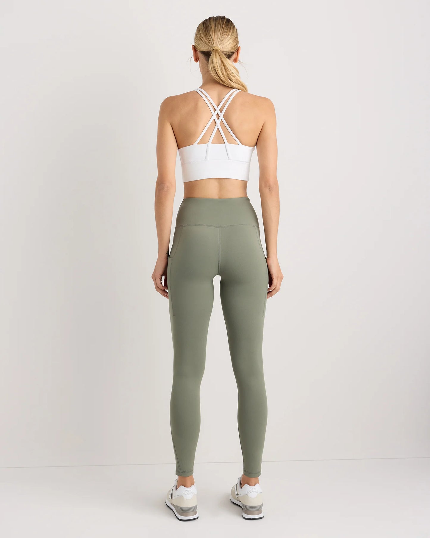 Ultra-Form High-Rise Pocket Legging - XS / Black