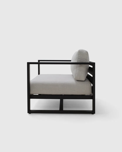 Linear Aluminum Outdoor Lounge Chair - One Size / Dark Charcoal