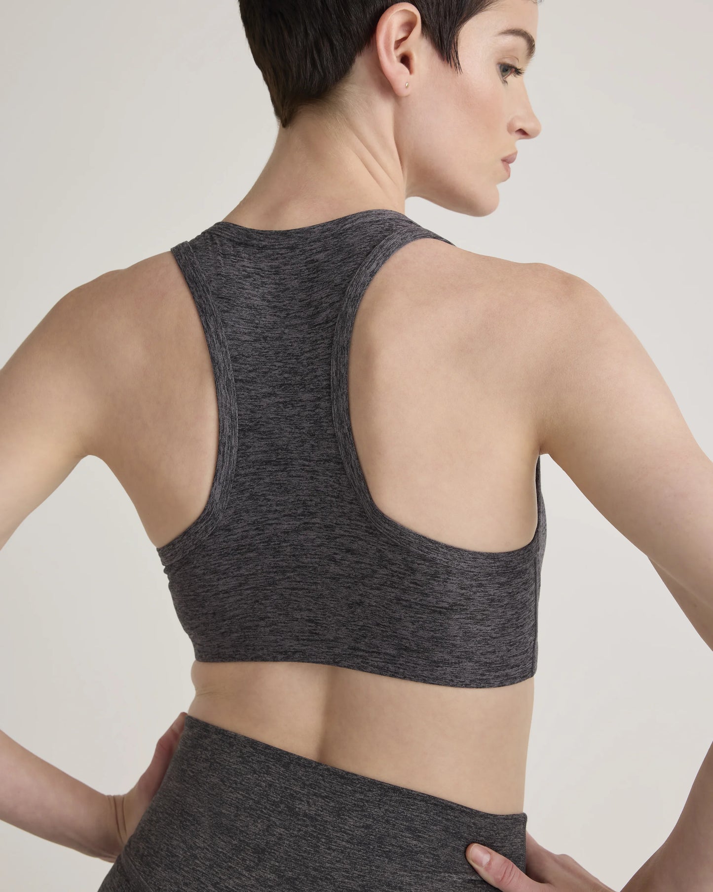 Ultra-Soft V-Neck Racerback Bra - XS / Heather Black