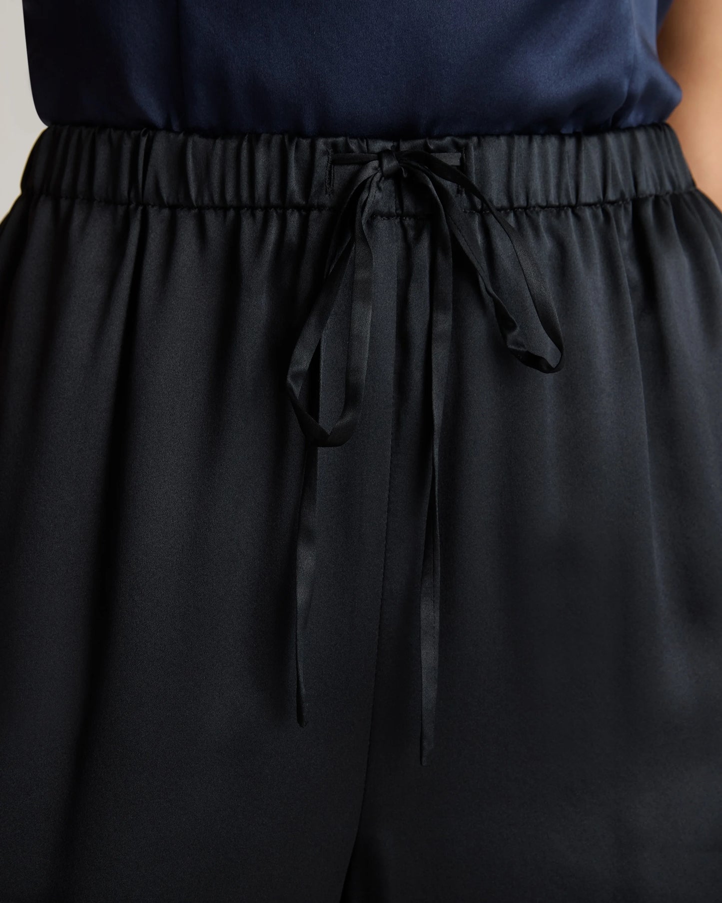 100% Washable Silk Drawstring Wide Leg Pants - XS / Black