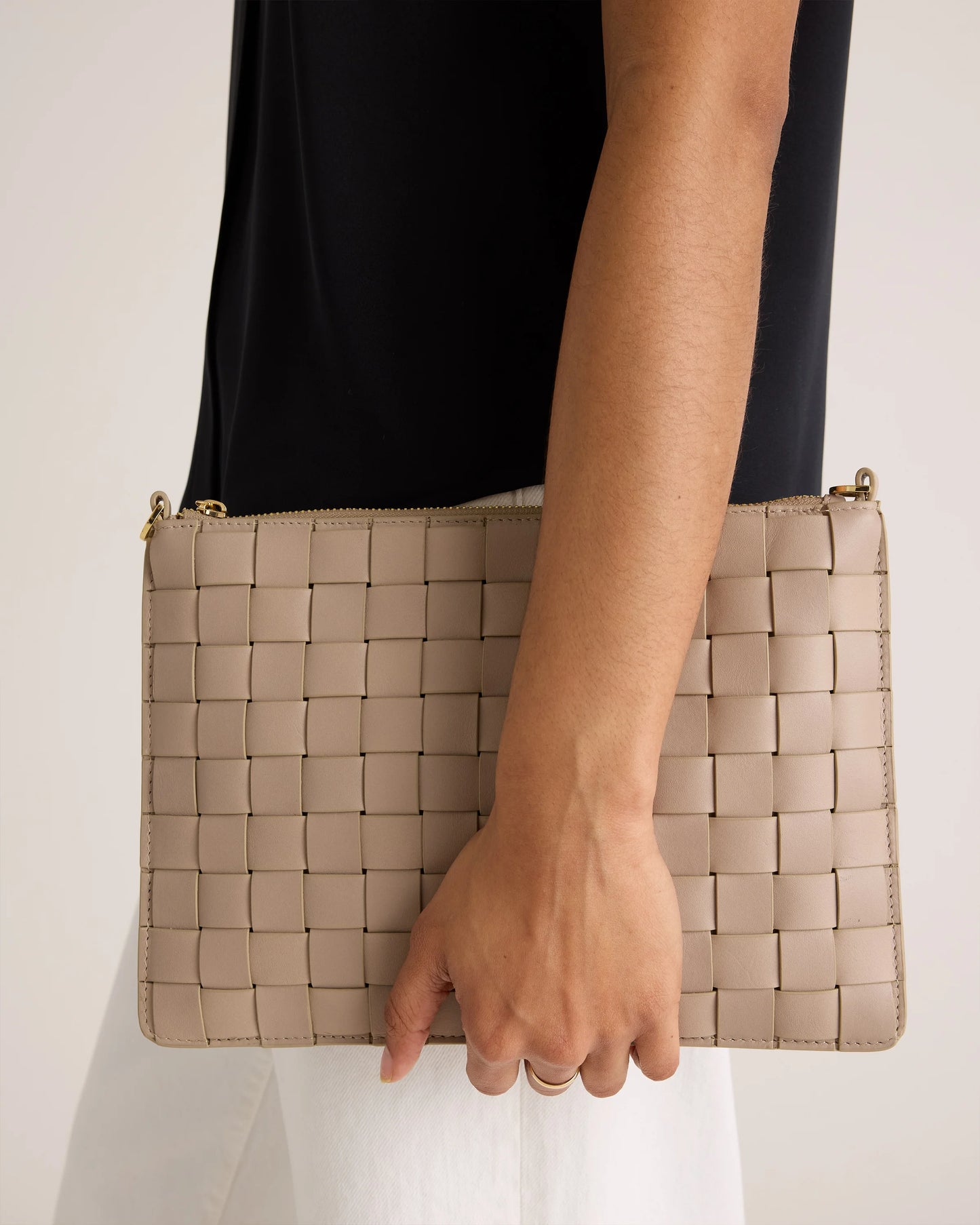 Italian Leather Handwoven Convertible Crossbody - One Size / Cognac