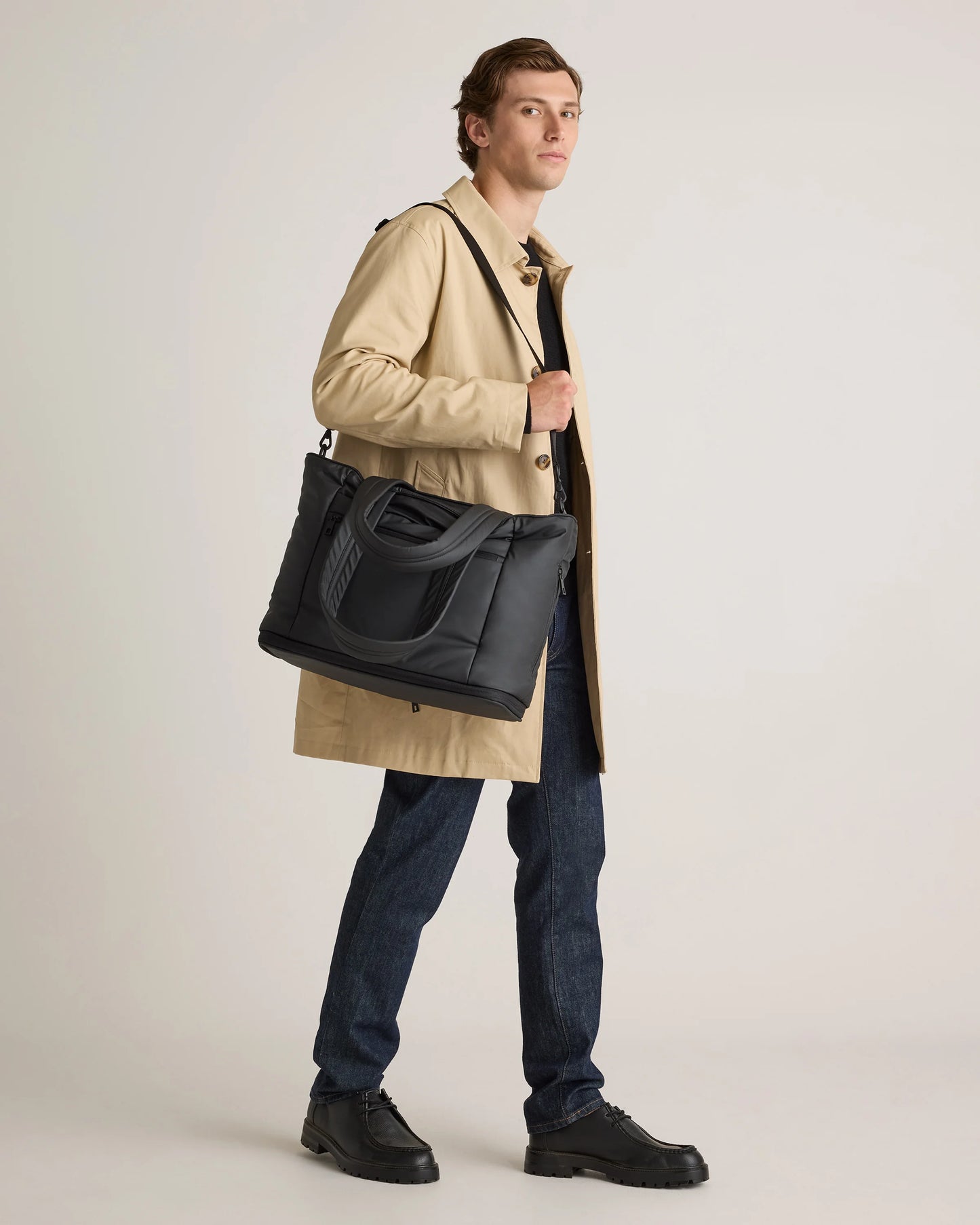 Water Repellent Puff Expandable Tote - One Size / Black