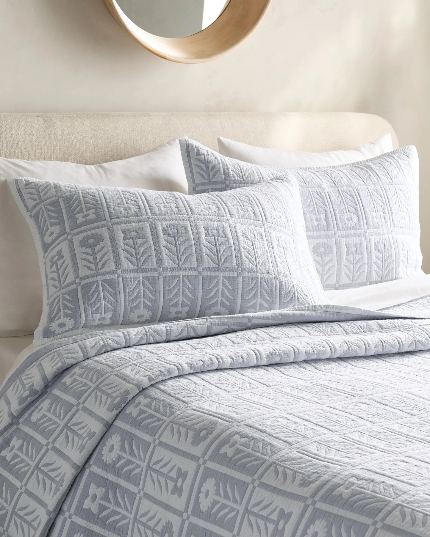Organic Cotton Jacquard Floral Coverlet - Twin / Blue Fog